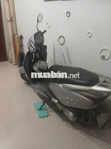 Bán xe Lead 2009 màu bạc đã qua sử dụng