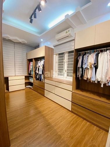 CHO THUÊ NHÀ NGUYÊN CĂN PHỐ ĐÀO TẤN - LINH LANG - BA ĐÌNH - HÀ NỘI 