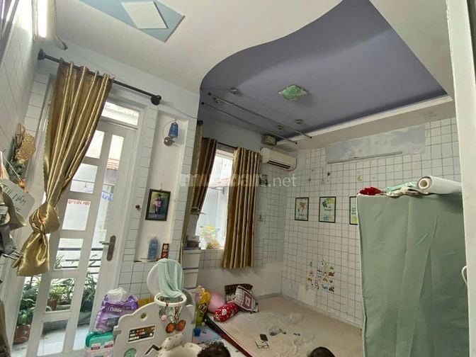Nhà bán Phạm Thế Hiển ,Quận 8 gần cầu Bà Tàng khu vực an ninh