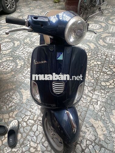 Cần bán Vespa 3Vie đi ít