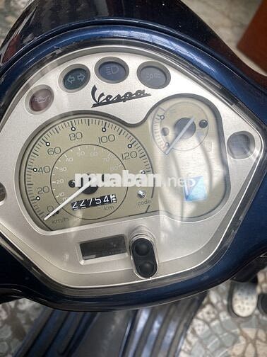 Cần bán Vespa 3Vie đi ít