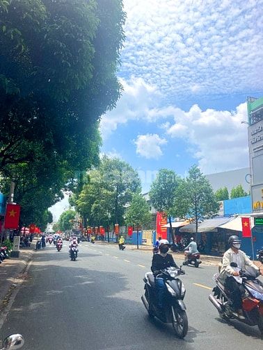 🌷 🌷 🌷 BÁN NHÀ GÓC 3 MẶT TIỀN : 299  LÃNH BINH THĂNG - P.8- Q. 11 - 