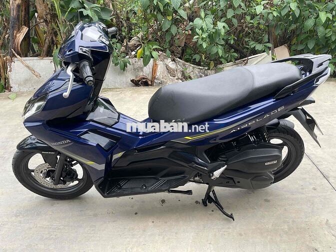 Cần bán ab 2022 1 chủ từ đầu zin hết xả xe