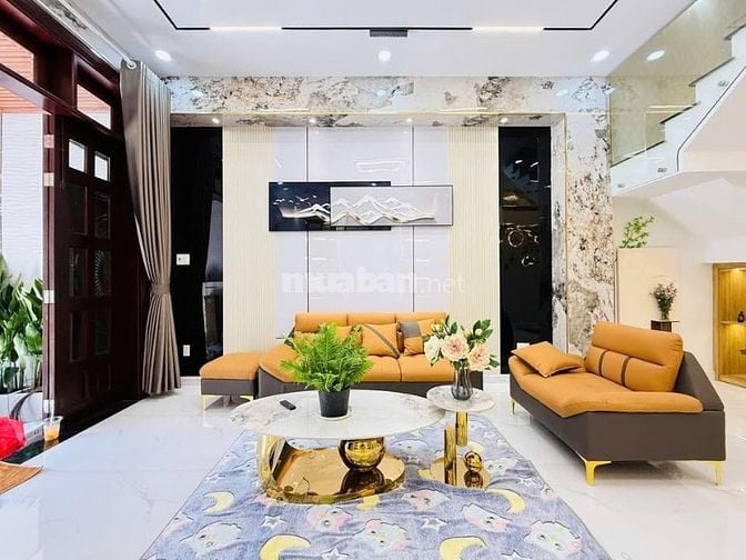 Đi nước ngoài định cư bán gấp nhà ở đường Nguyễn Thị Minh Khai, phường