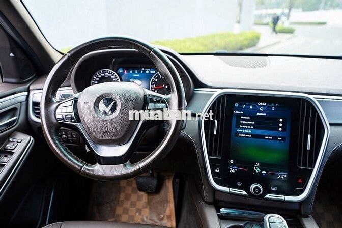 VinFast Lux SA2.0 plus sản xuất 2022 siêu mới