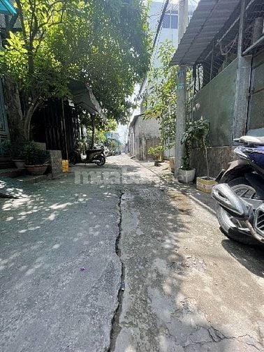 BÁN ĐẤT TẶNG NHÀ 4LẦU HXH LÊ TRỌNG TẤN QUẬN TÂN PHÚ 