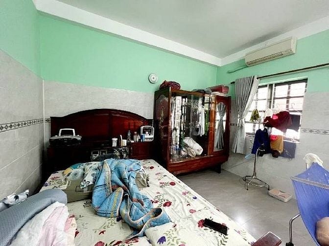 BÁN ĐẤT TẶNG NHÀ 4LẦU HXH LÊ TRỌNG TẤN QUẬN TÂN PHÚ 
