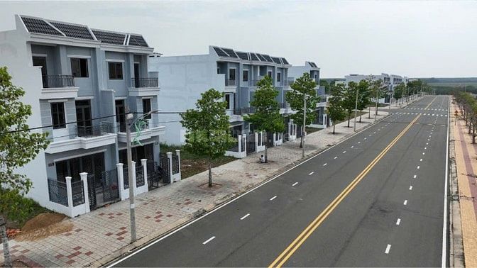 Mua Nhà MT Đường 60m Trả Bằng Tiền Cho Thuê. CAM KẾT THUÊ 15tr/Tháng