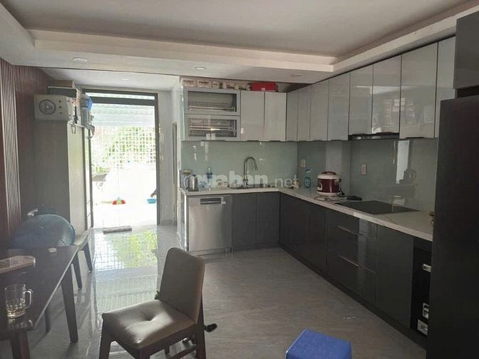 Hẻm 803 Huỳnh Tấn Phát, DT 4x15m, Đường Ô Tô.