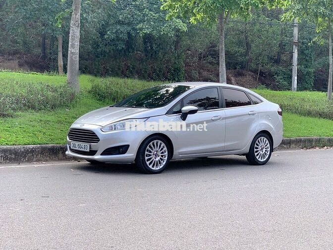 Ford Fiesta Titanium 1.5L số tự động đẹp xuất sắc
