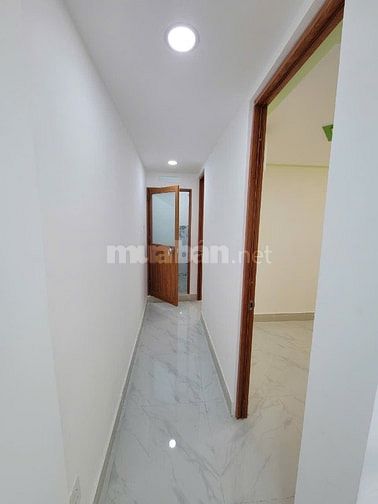 Nhà 1 trệt 1 lửng 4x9 đẹp sạch 