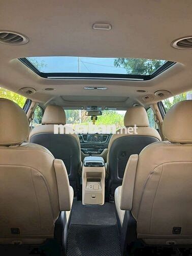 Kia Sedona 2021 2.2 DAT LUXURY - 79000 km