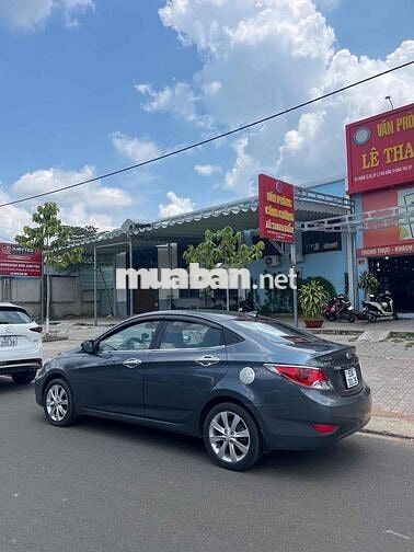 Hyundai Accent 2012 1.4 MT - 130000 km