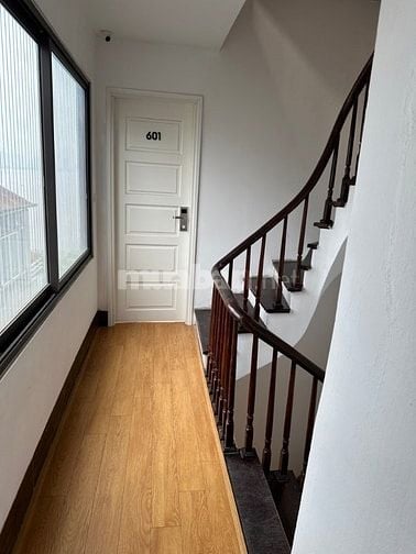 Mặt phố Trích Sài, mặt hồ to, 115m, 7 tầng, mặt tiền 6,3m, 109 tỷ