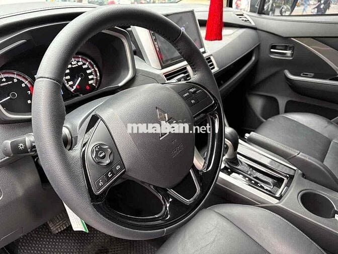 Mitsubishi Xpander Cross 2021 AT - 16000 km