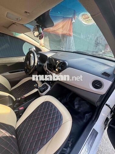 Hyundai Grand i10 2018 số sàn bản đủ