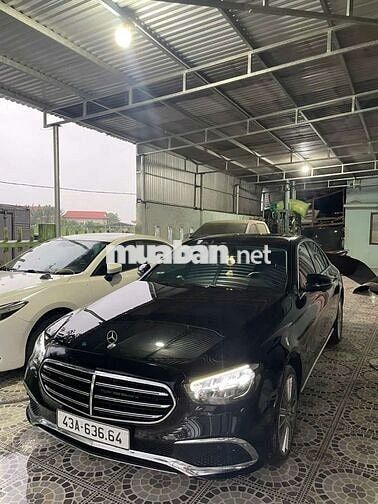 Mercedes Benz 2022 E200 Exclusive - 35000 km