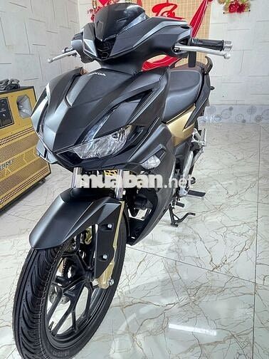 Honda winner 2022 chạy 8000km