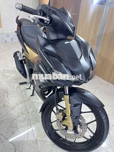 Honda winner 2022 chạy 8000km
