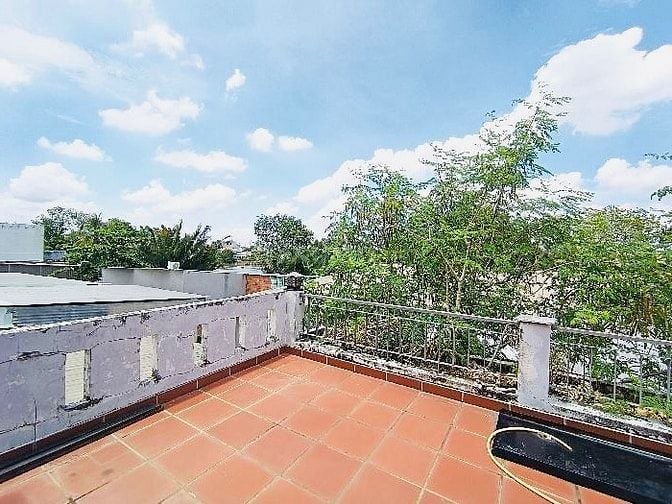 Lê Văn Lương Bán Nhà Vườn 2 Tầng Dt 5.2m*26m Nhỉnh 6 tỉ