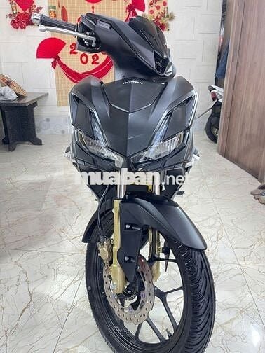 Honda winner 2022 chạy 8000km