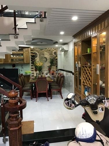 nhà Nguyễn Văn Khối, 4.6x17, Lững, 3 lầu, 4Pn, 5WC
