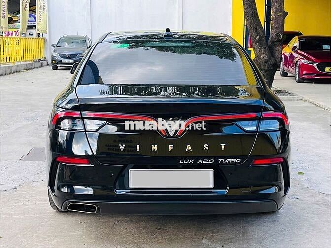 VINFAST LUX A2.0 BASE 2022 XE GIA ĐÌNH ĐẸP VAY 70%