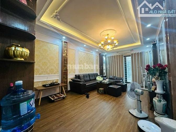 Chủ nhà cần bán nhà phố Cổ Nhuế 94m², mặt tiền 6m gần chợ kinh doanh