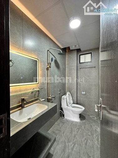 Chủ nhà cần bán nhà phố Cổ Nhuế 94m², mặt tiền 6m gần chợ kinh doanh