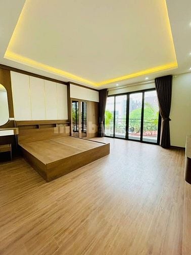 Nhà Đẹp Ở Luôn Tam Trinh, Hoàng Mai 45m, 5 tầng, mt 4.3m, giá 7.3 tỷ.