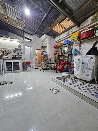 ÂU DƯƠNG LÂN QUẬN 8 SÁT Q1 DT TRÊN SỔ 62M2, CÁCH MẶT TIỀN 15M 1 TRỤC.