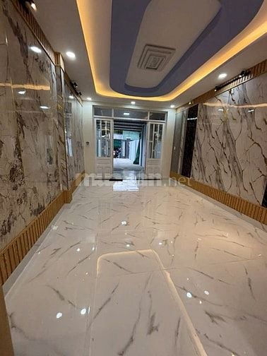 Cần tiền làm ăn bán lại căn nhà 143m2 ở Hóc môn giá 1 tỷ 050 triệu.