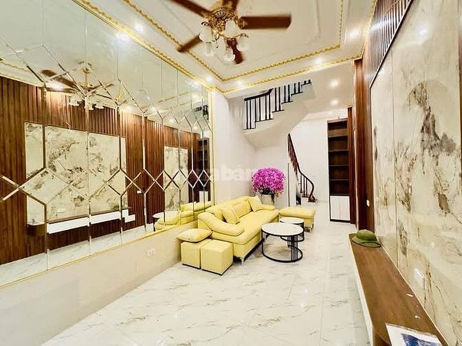 Nhà Đẹp Kinh Doanh Nhỏ Nam Dư, Hoàng Mai 30m, 5 tầng, mt 3m, 5.9 tỷ