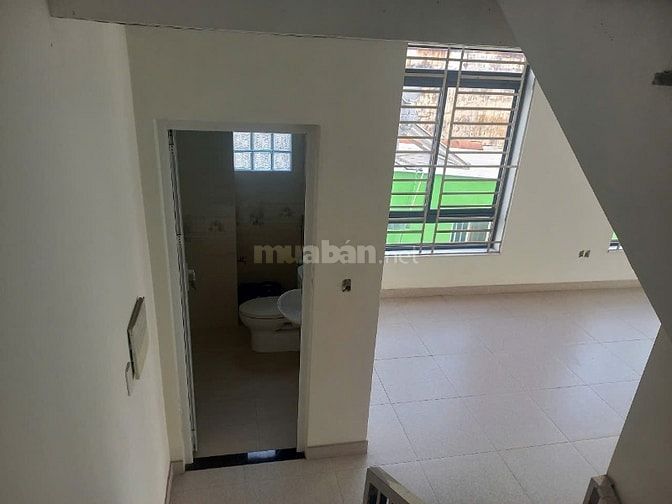 Cho thuê mặt bằng văn phòng mặt tiền Phan Văn Trị