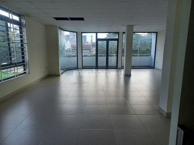 Cho thuê mặt bằng văn phòng mặt tiền Phan Văn Trị