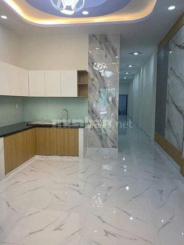 Cần tiền làm ăn bán lại căn nhà 143m2 ở Hóc môn giá 1 tỷ 050 triệu.
