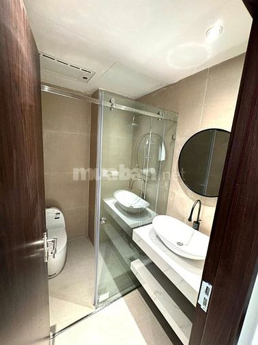 Chính chủ bán gấp nhà 5 tầng, ô tô đỗ cửa vào nhà, kinh doanh 12 tỷ