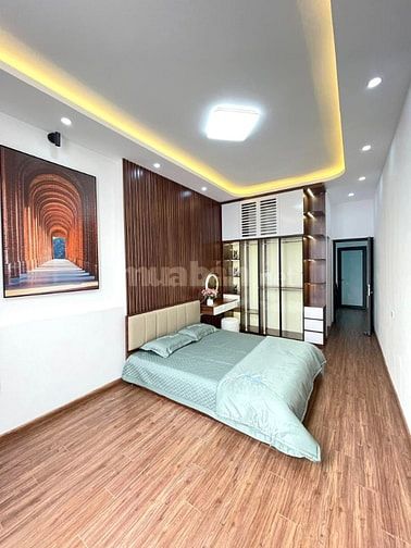Chính chủ bán gấp nhà 5 tầng, ô tô đỗ cửa vào nhà, kinh doanh 12 tỷ