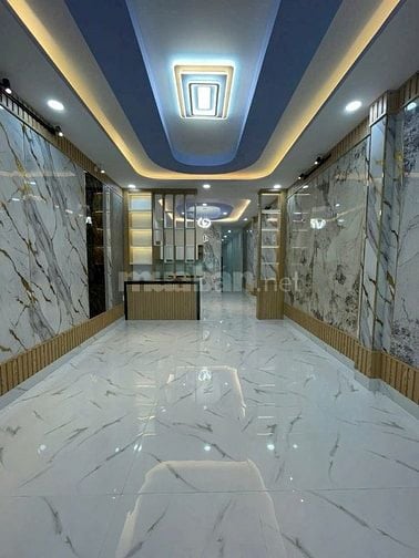 Cần tiền làm ăn bán lại căn nhà 143m2 ở Hóc môn giá 1 tỷ 050 triệu.