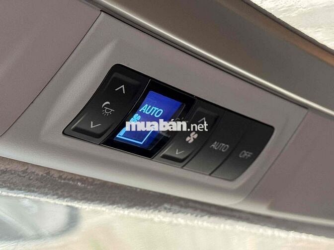 Innova 2019 2.0V Mua từ mới