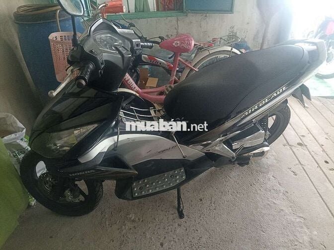 Honda air blade Fi 2010 úp thái zin chưa bung