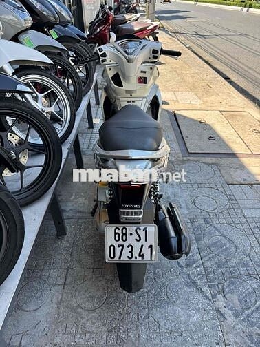 AIR BLADE 2011. Xe Zin Êm Đẹp. Chủ Phố RG