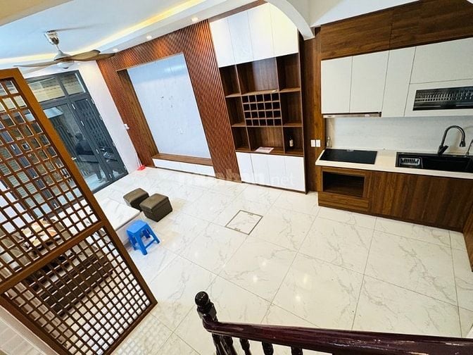 CHỦ XOẮN BÁN- Nhà ngõ 211 Khương Trung- Gần ô tô- Ngõ nông, thông- 43m