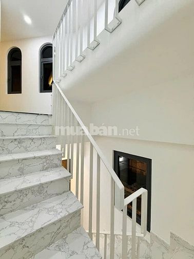 Nhà 6 x5,5 đúc 1 trệt 2 lầu hẻm 1 trục xe hơi thống nhất p15 gò vấp 