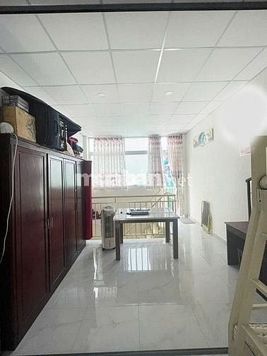Nhà đường 109 dương bá trạc F1Q8 dt: 4m x 12m, 2 lầu, 1ST
