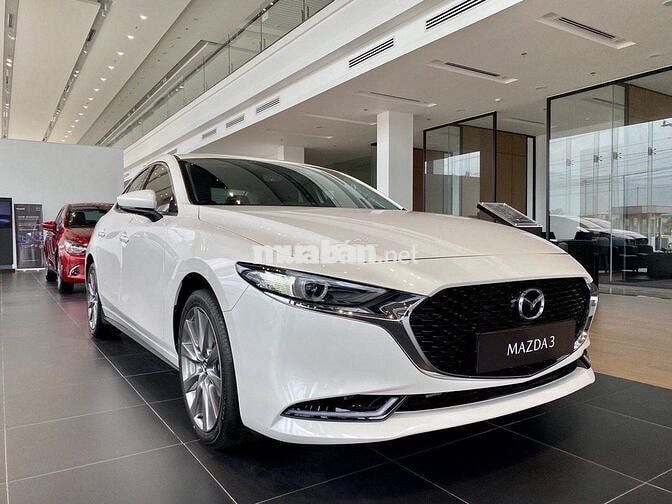 Mazda 3 2023 1.5L Sport Premium - 8000 km