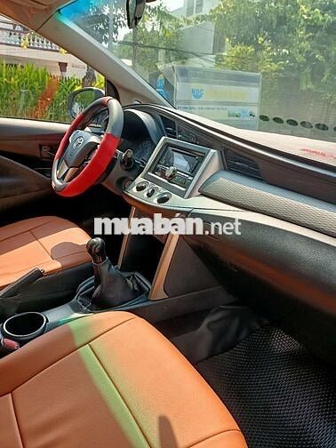 Toyota Innova 2019 2.0E - 90000 km