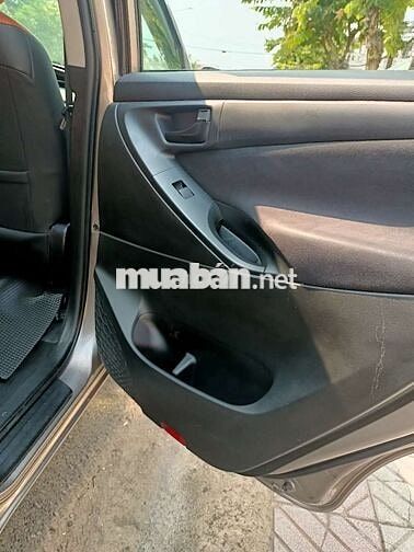 Toyota Innova 2019 2.0E - 90000 km