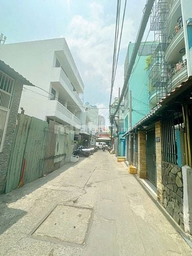 Cc gửi bán nhà p22 hxh dt 8x17 giá 9,5 tỷ tl 