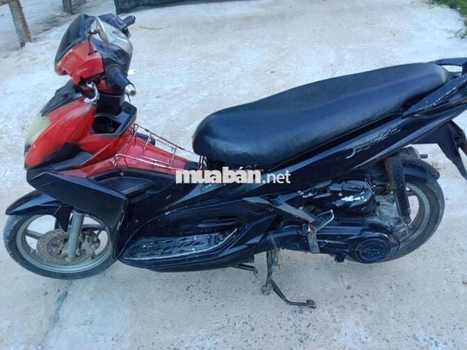Nhà cần bán xe